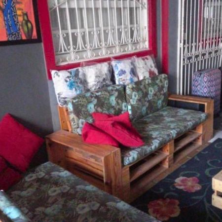 "Le Chat Qui Peche" Hostel A 150 Metros Da Praia De Pajucara Maceió エクステリア 写真
